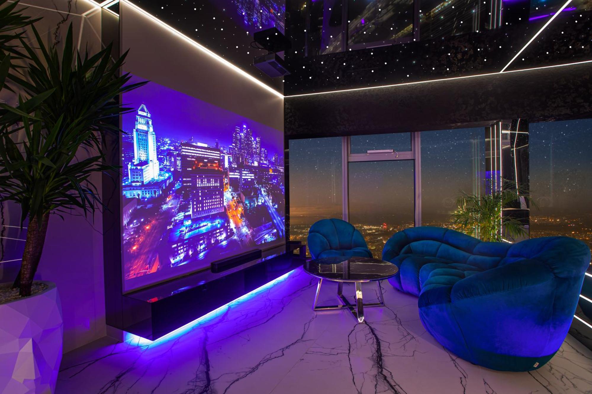 Apartamenty Sky Tower Z Jakuzzi Przy Oknie فروتسواف المظهر الخارجي الصورة